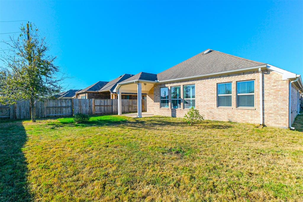 3422 Lake Court, Iowa Colony, Texas image 25