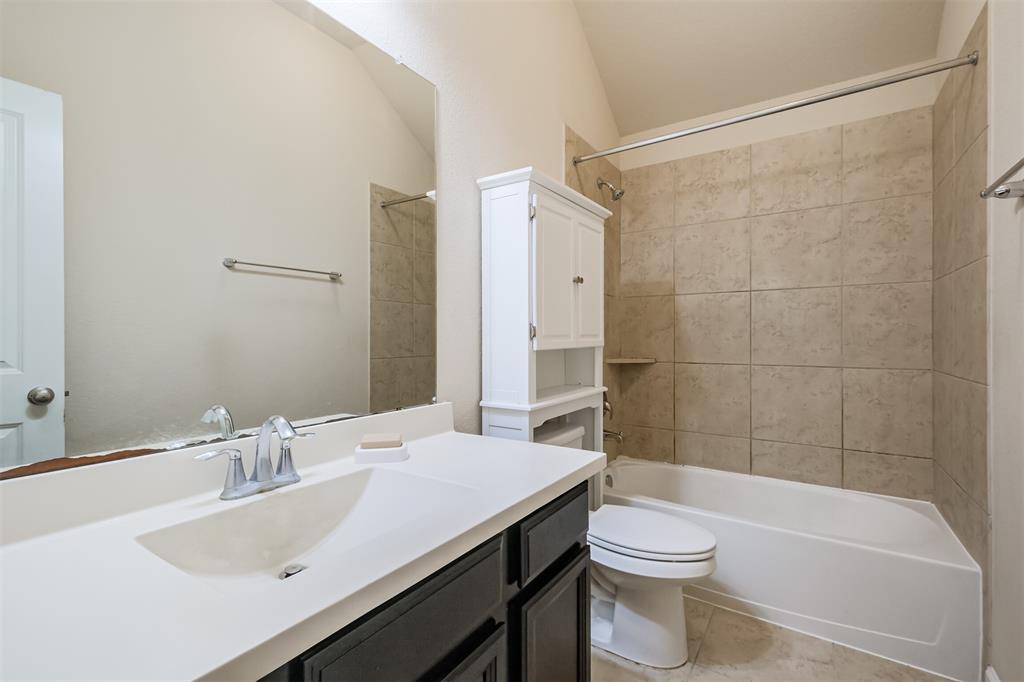 3422 Lake Court, Iowa Colony, Texas image 22