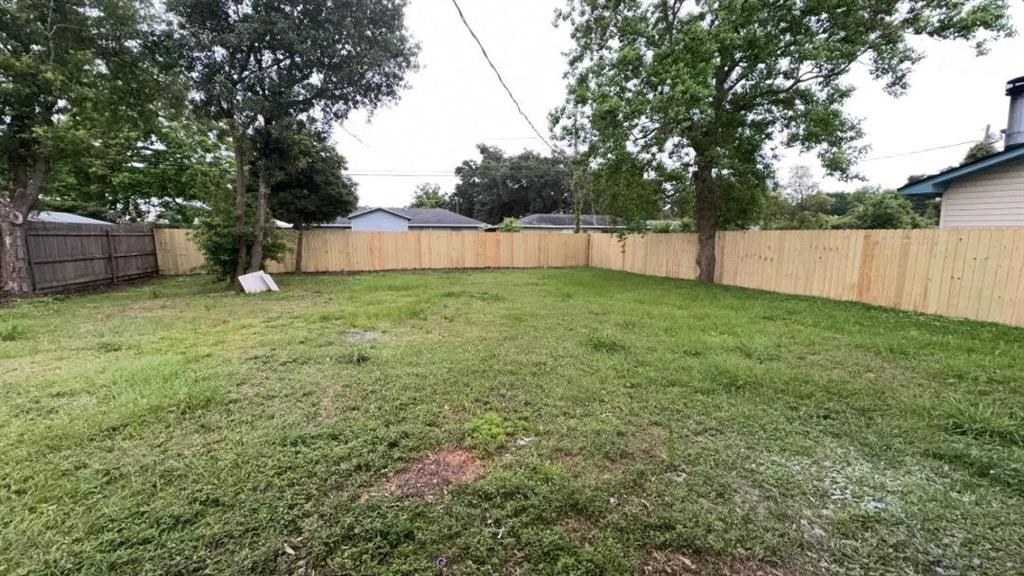 2923 Avenue L, Nederland, Texas image 20