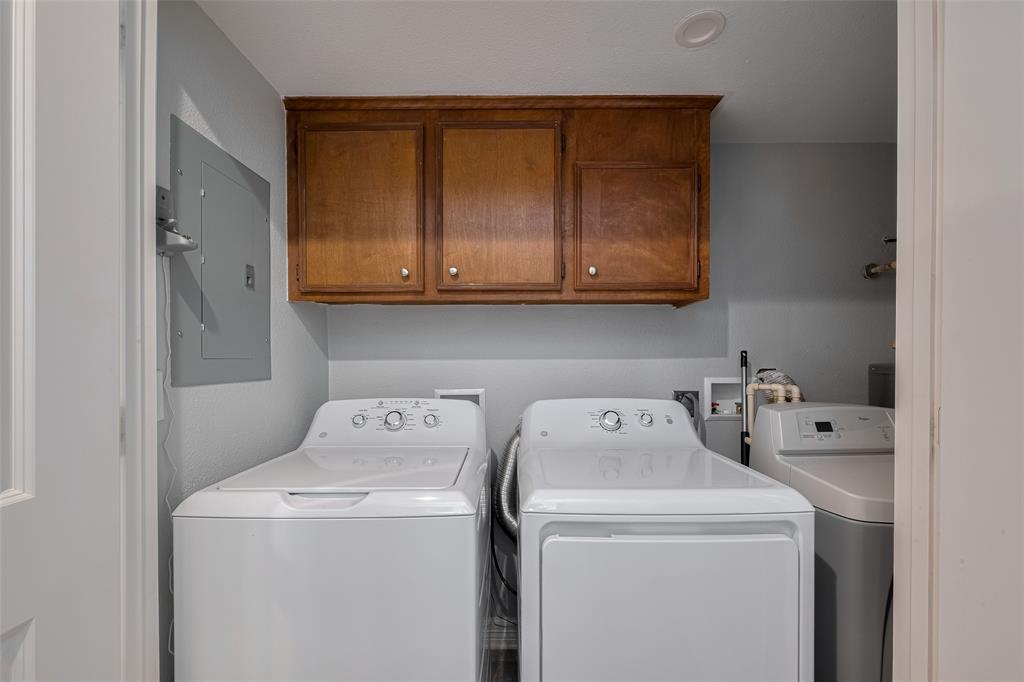 64 Hideaway Drive, Friendswood, Texas image 13