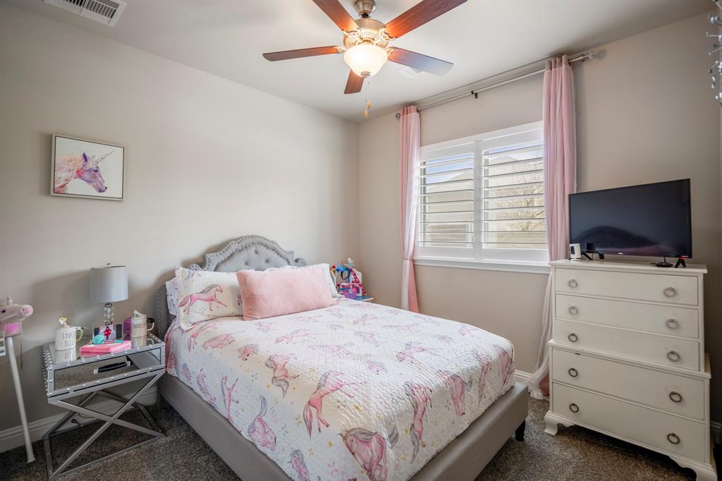 17719 Misty Brook Lane, Conroe, Texas image 4