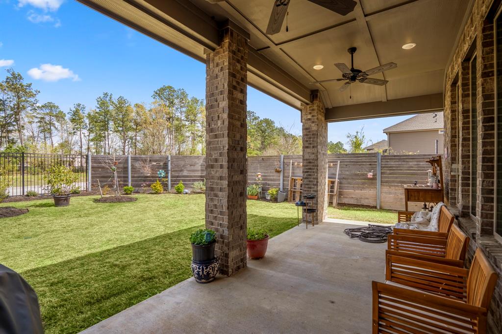 17719 Misty Brook Lane, Conroe, Texas image 29