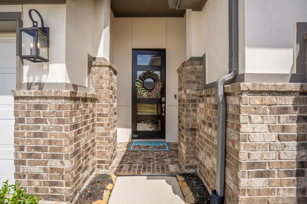 17719 Misty Brook Lane, Conroe, Texas image 2