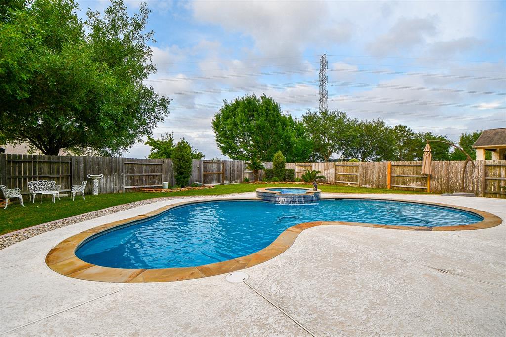 28030 Sugarside Glen Drive, Katy, Texas image 2