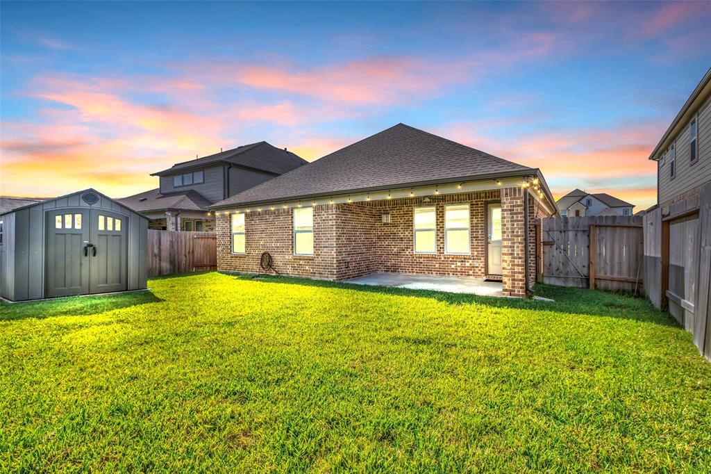 5614 Silverleaf Oak Lane