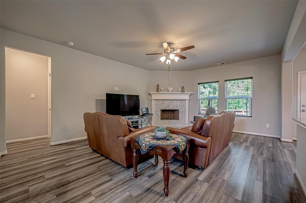 15055 Meadow Glen, Conroe, Texas image 8