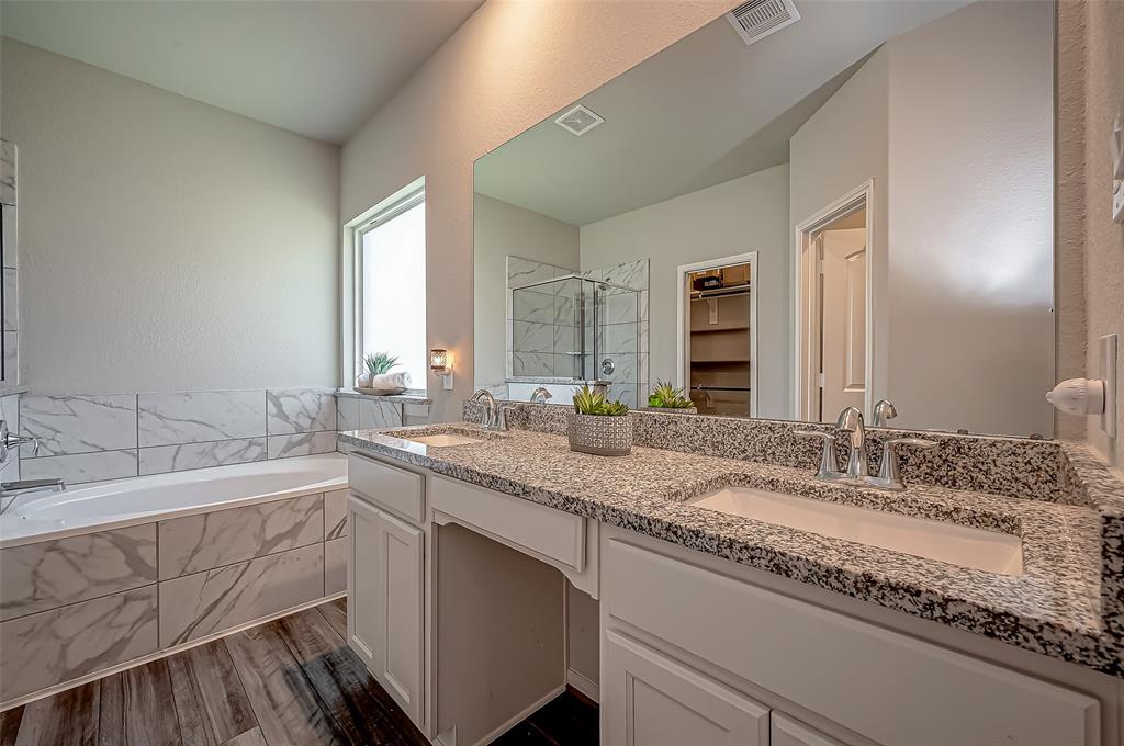15055 Meadow Glen, Conroe, Texas image 24