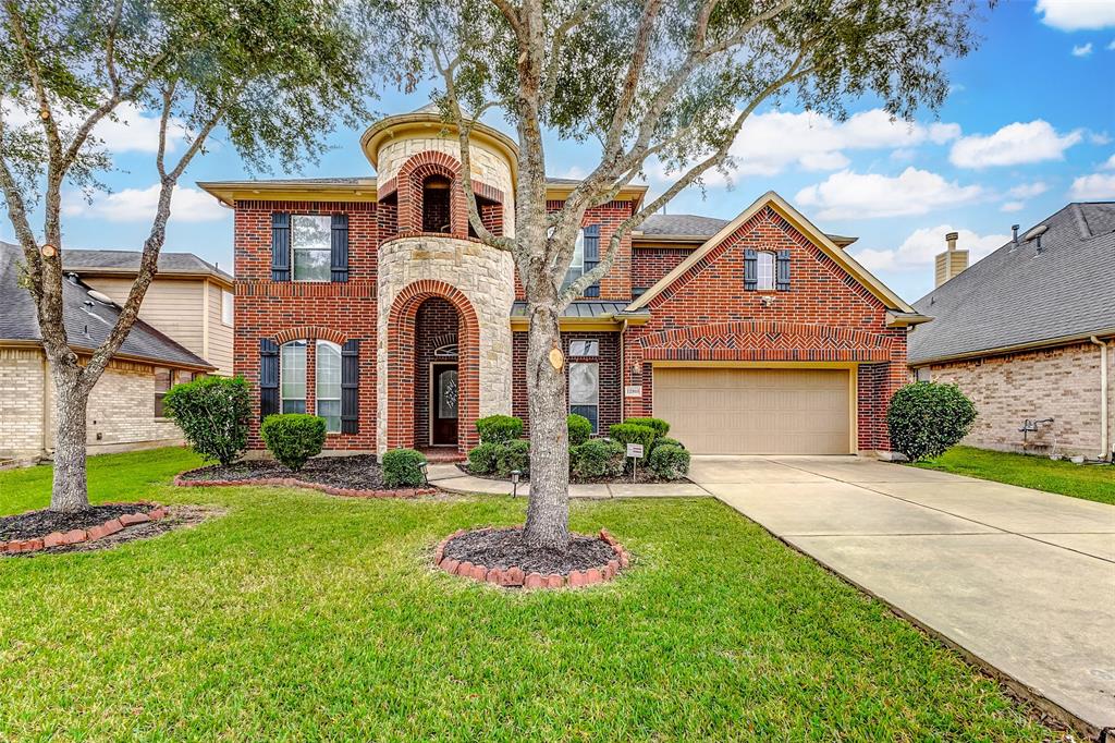 12808 Quail Creek Drive, Pearland, Texas image 1