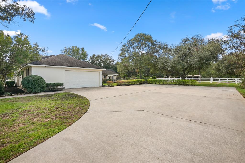 29539 Dobbin Huffsmith Road, Magnolia, Texas image 3