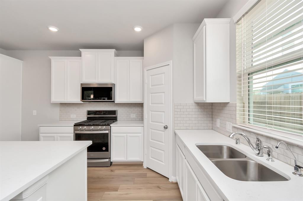 1526 Parkland Oak Drive, Houston, Texas image 12