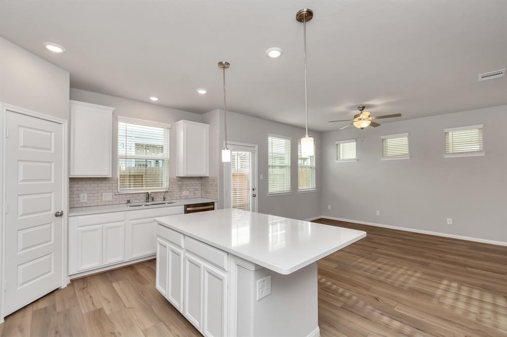 1526 Parkland Oak Drive, Houston, Texas image 13