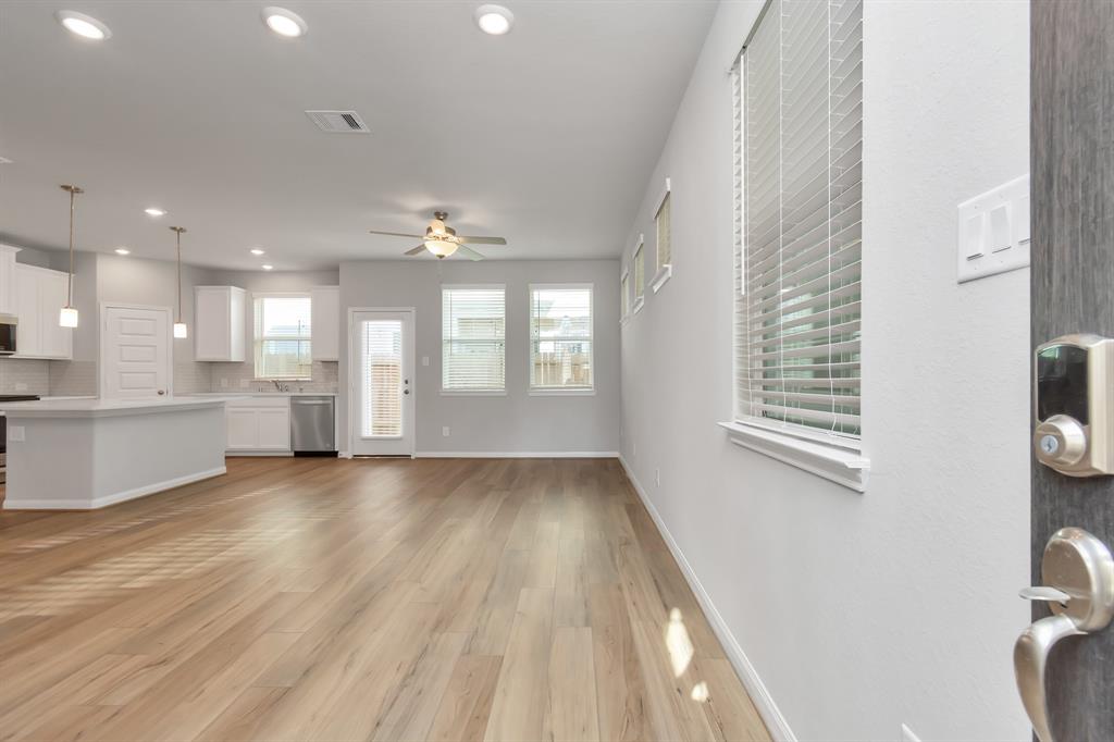 1526 Parkland Oak Drive, Houston, Texas image 2