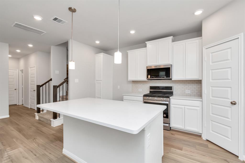 1526 Parkland Oak Drive, Houston, Texas image 11