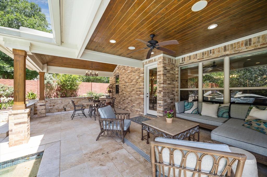 1915 Silver Pond Court, Sugar Land, Texas image 10
