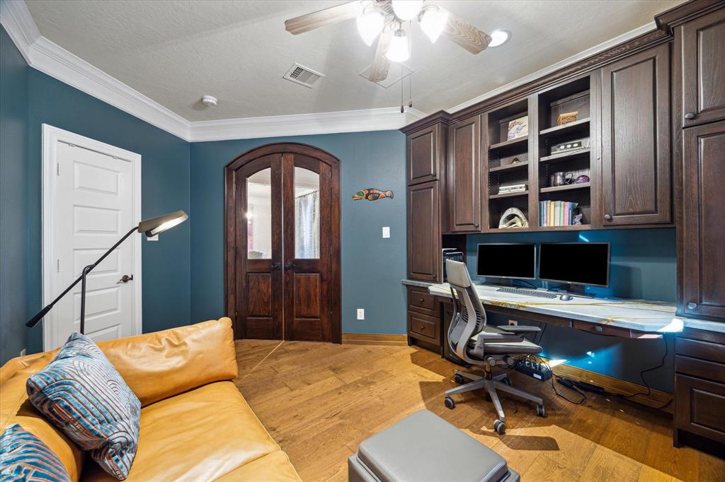 1915 Silver Pond Court, Sugar Land, Texas image 15