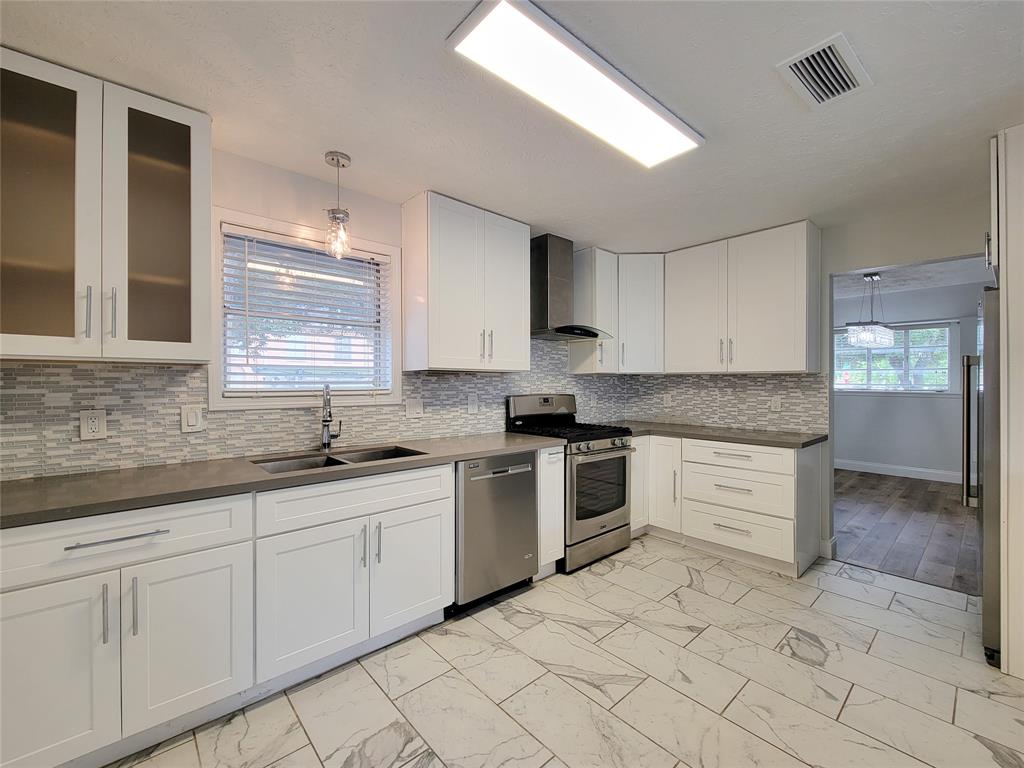 5402 Ariel Street, Houston, Texas image 10