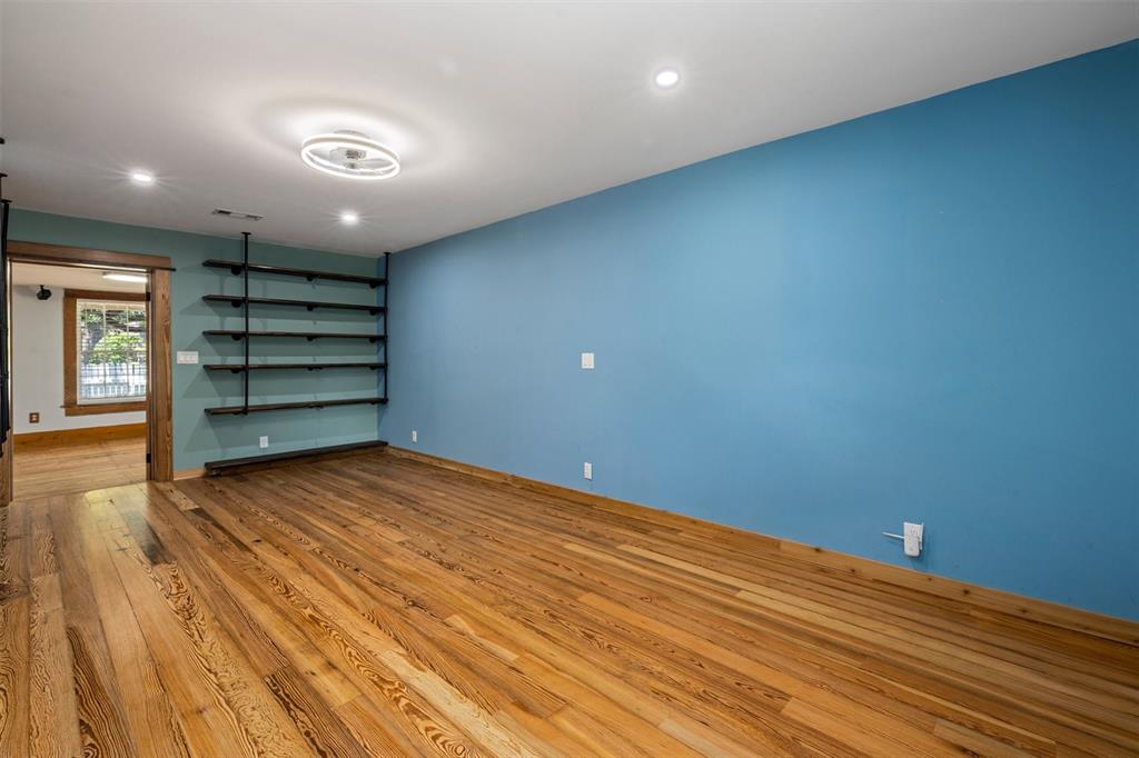 2023 Avenue O 1/2, Galveston, Texas image 21