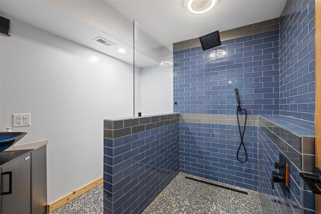 2023 Avenue O 1/2, Galveston, Texas image 23