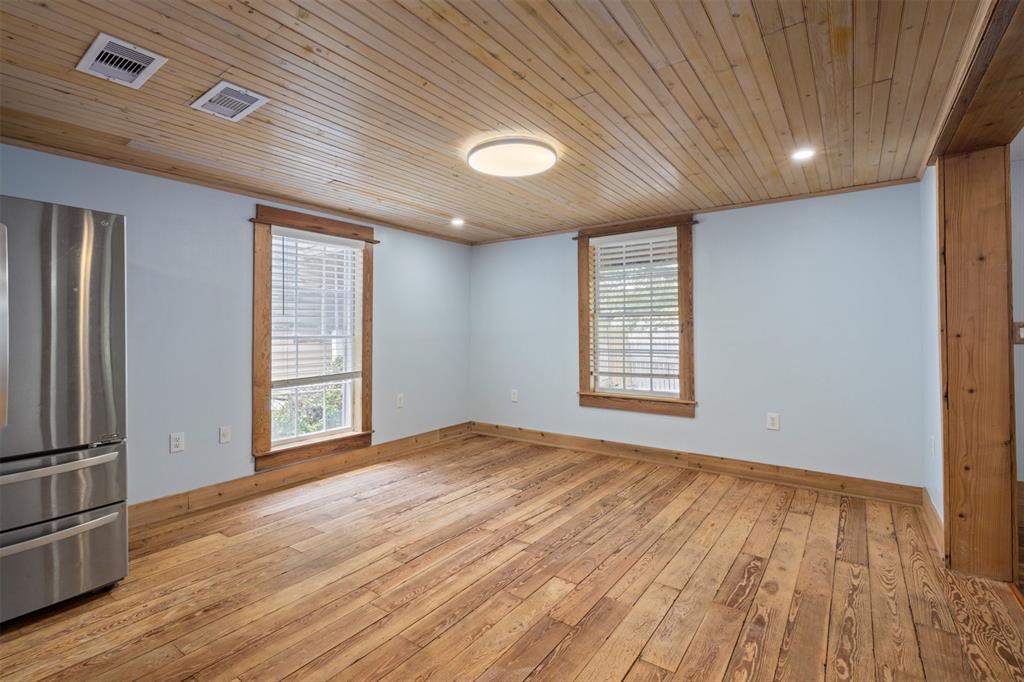 2023 Avenue O 1/2, Galveston, Texas image 11