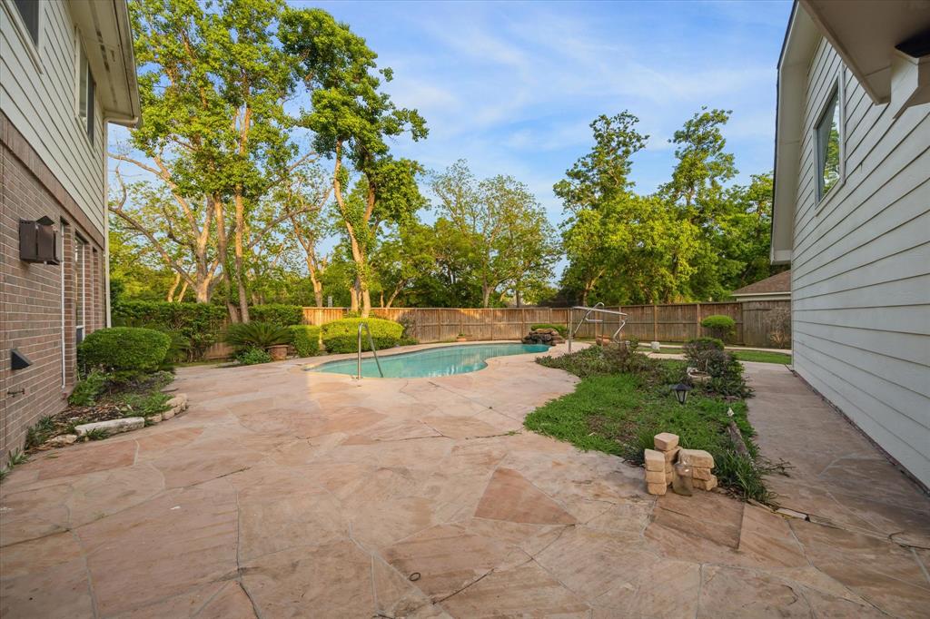 9630 Pennington Lane, Missouri City, Texas image 33