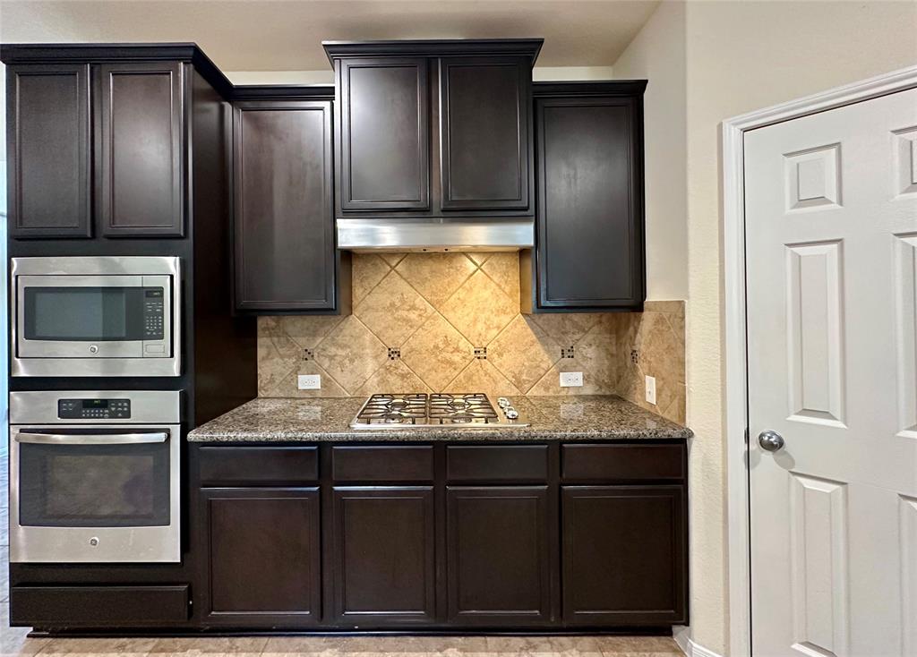 9314 Wheatfield Lane, Rosenberg, Texas image 8