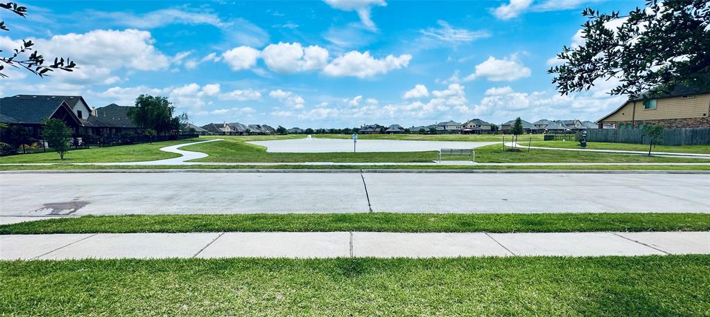 9314 Wheatfield Lane, Rosenberg, Texas image 2