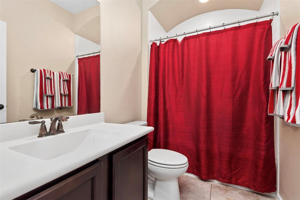 4510 Preserve Park Drive, Spring, Texas image 32