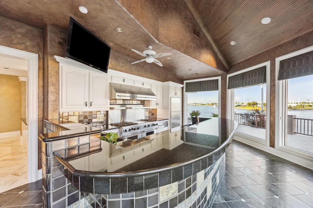 112 Bayou Lane, Kemah, Texas image 20