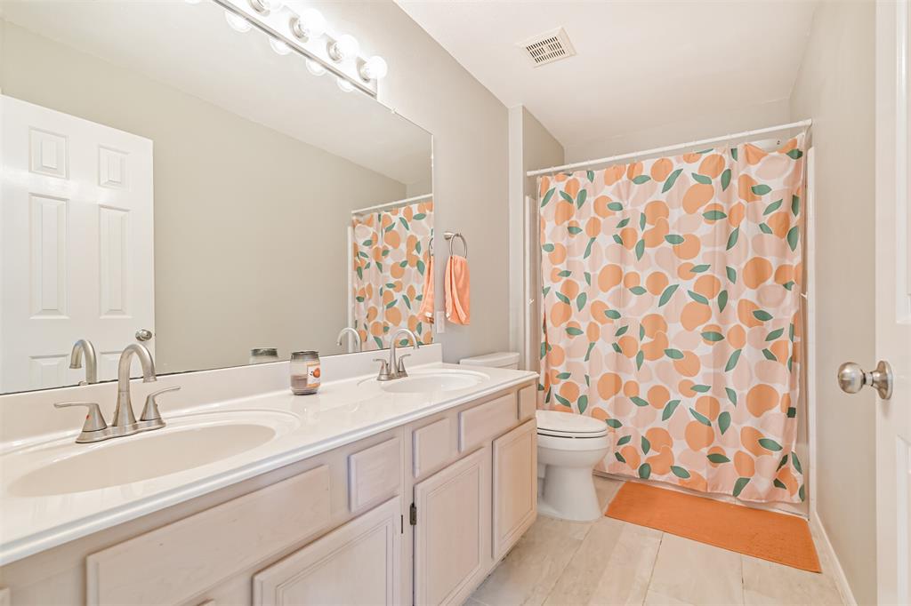 5408 Spring Branch Drive, Pearland, Texas image 28