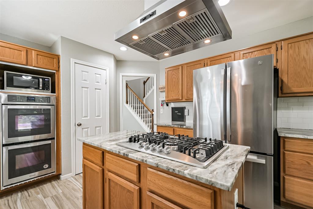 5408 Spring Branch Drive, Pearland, Texas image 11