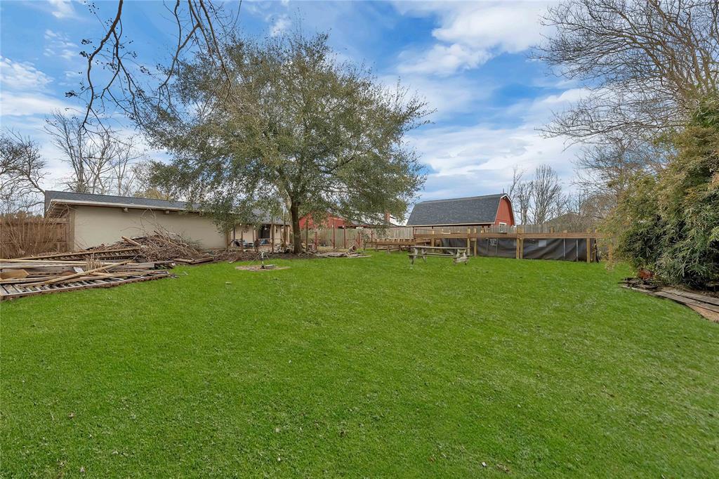 4004 Briarglen Drive, Dickinson, Texas image 26