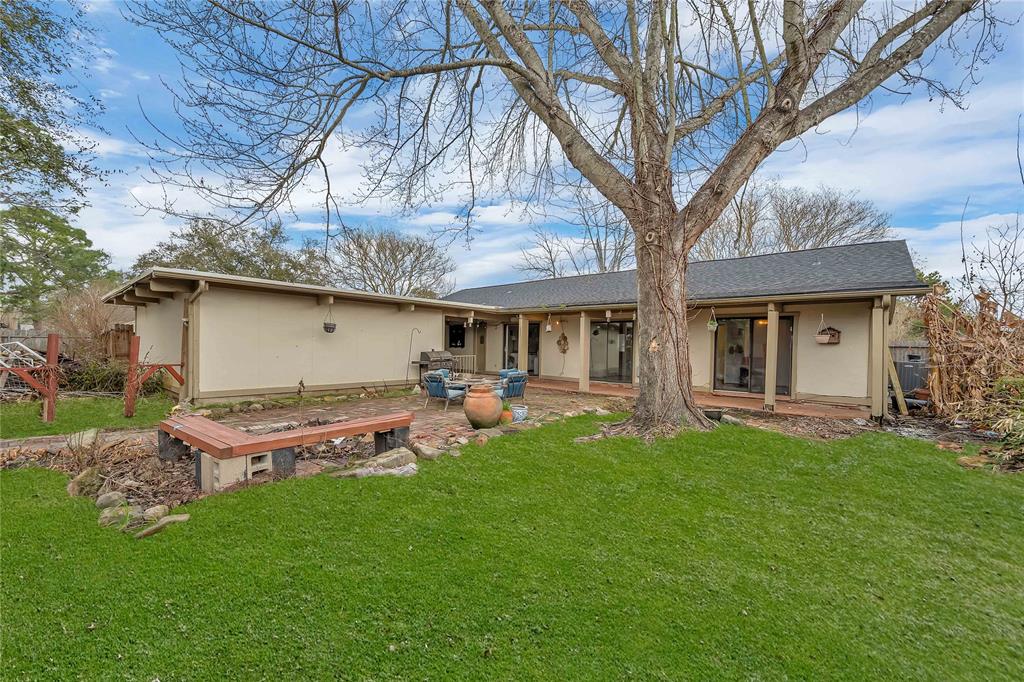 4004 Briarglen Drive, Dickinson, Texas image 30