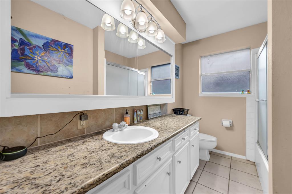 4004 Briarglen Drive, Dickinson, Texas image 22