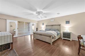 4004 Briarglen Drive, Dickinson, Texas image 18