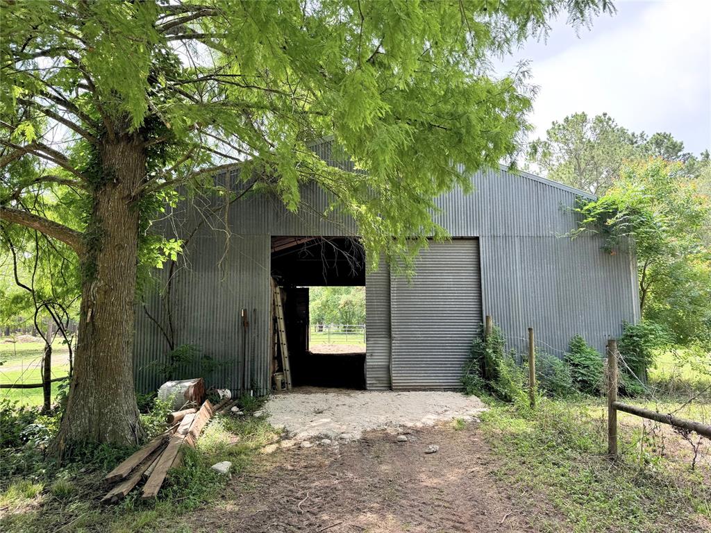 1950 County Road 540, Alvin, Texas image 22