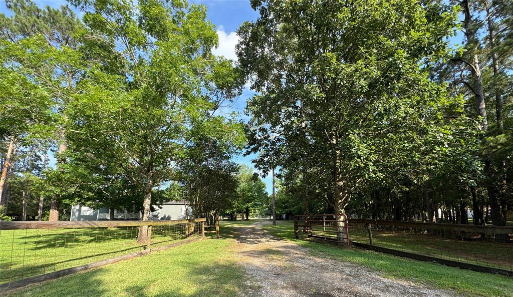 1950 County Road 540, Alvin, Texas image 6