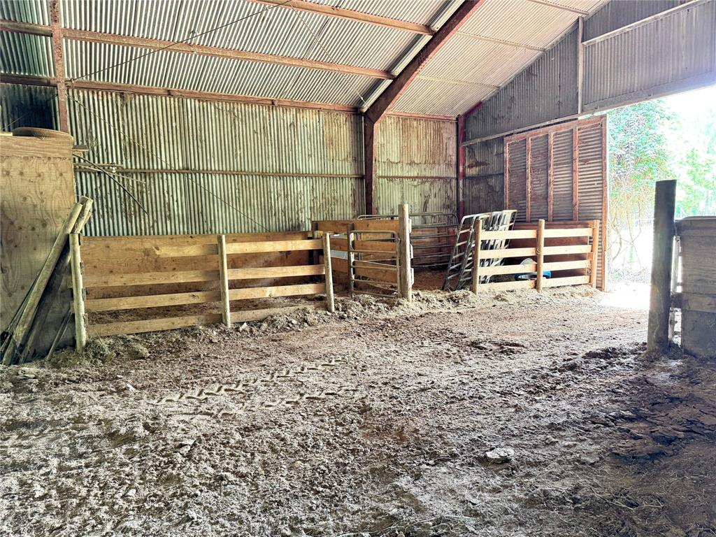 1950 County Road 540, Alvin, Texas image 25