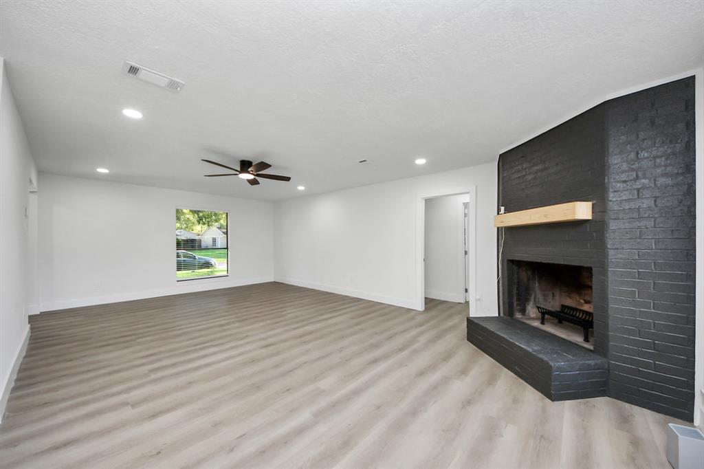 16431 Spinnaker Drive