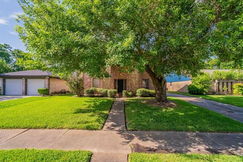 7631 Southmeadow Drive Houston TX 77071