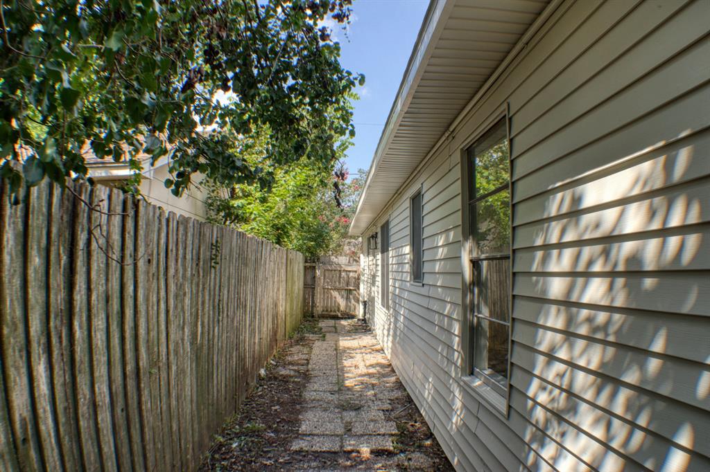 901 James Street, Deer Park, Texas image 24