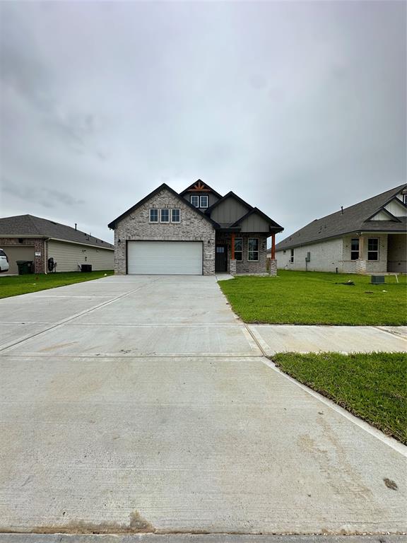 119 Peachleaf Court, Anahuac, Texas image 4