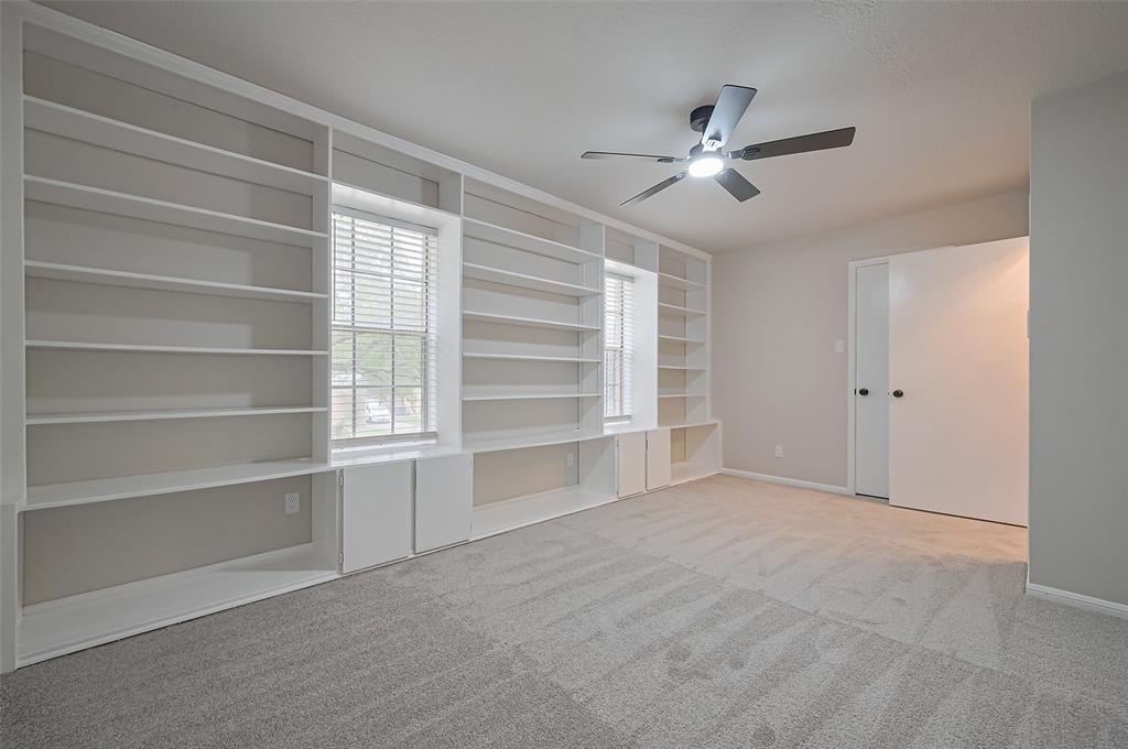 14810 Pebble Bend Drive, Houston, Texas image 34