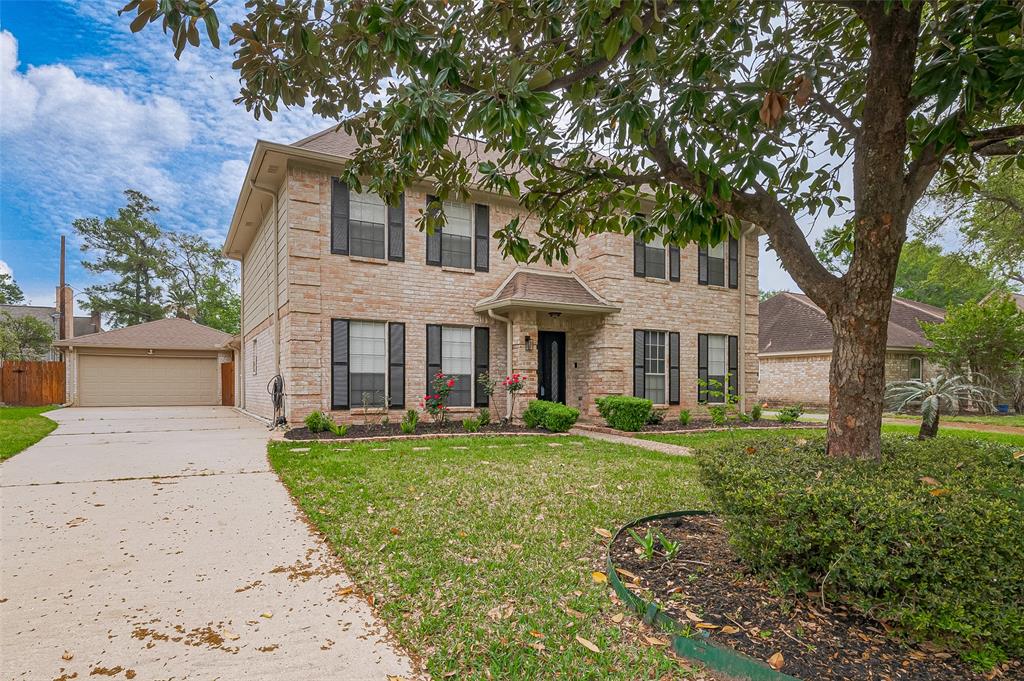 14810 Pebble Bend Drive, Houston, Texas image 3