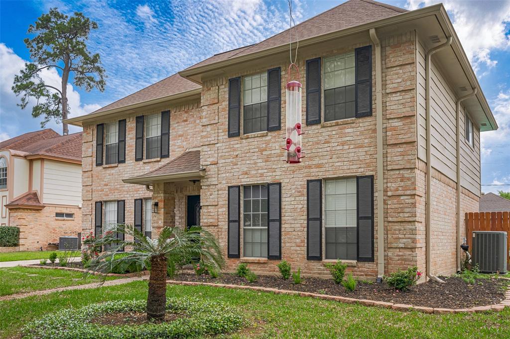 14810 Pebble Bend Drive, Houston, Texas image 5