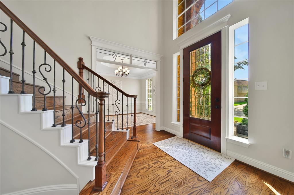 5919 Soaring Pine Court