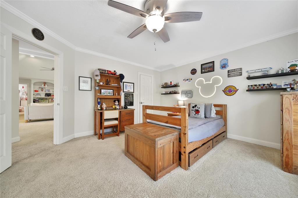 5919 Soaring Pine Court, Kingwood, Texas image 43
