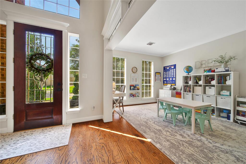 5919 Soaring Pine Court