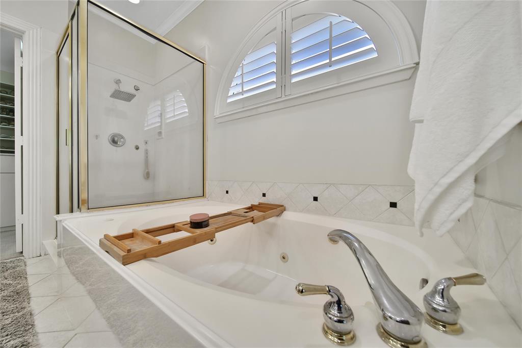 5919 Soaring Pine Court, Kingwood, Texas image 31