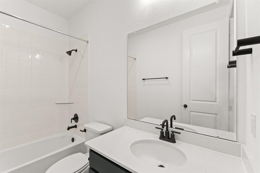 6135 Severson Lake Court, Katy, Texas image 4