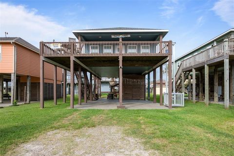 Photo of 871 Surfview, Crystal Beach, TX 77650 (MLS # 58428858)